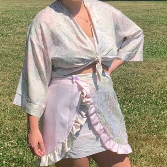 Christian Dior Floral Satin Face Mask Washable - Picture 8 of 8